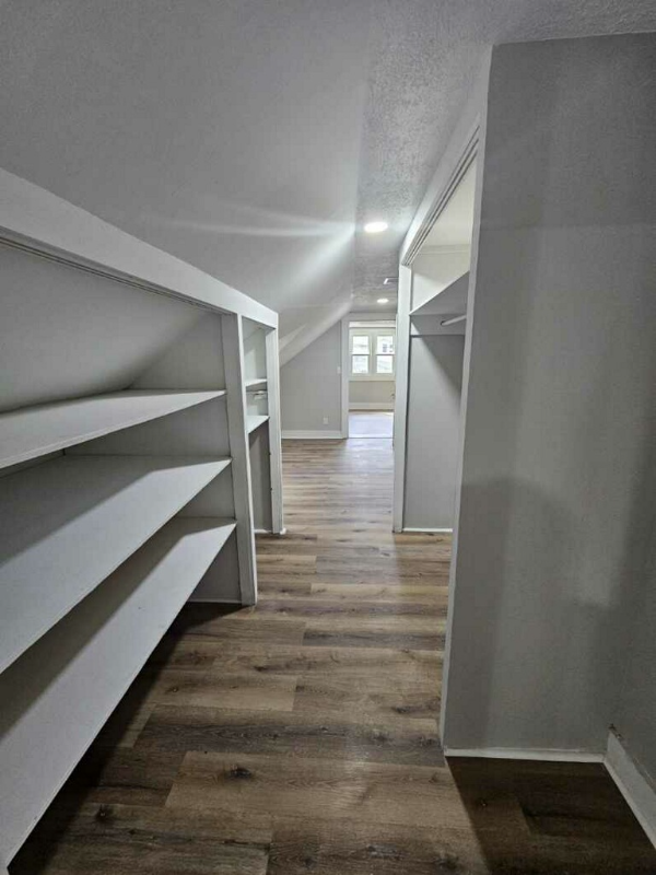 127 Walnut St - Photo 3 of 14