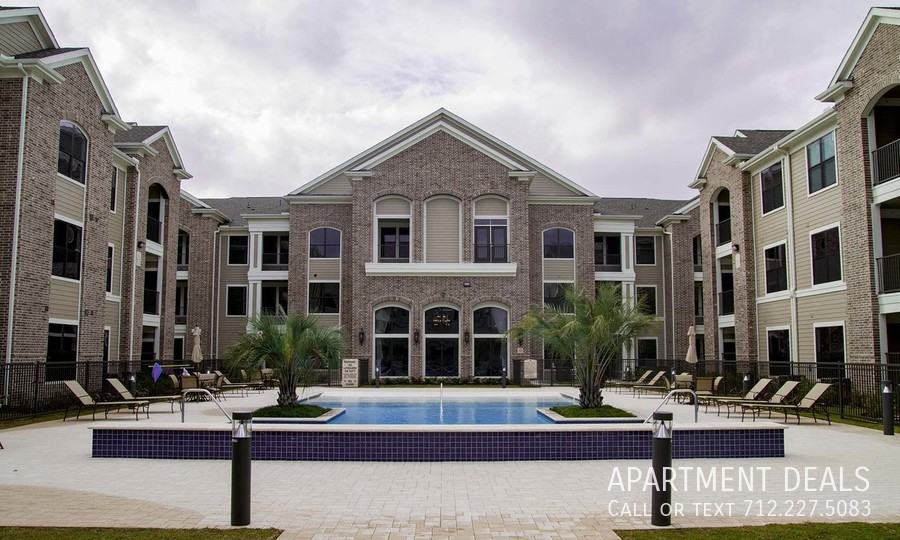 5359 Space Center Blvd #4388