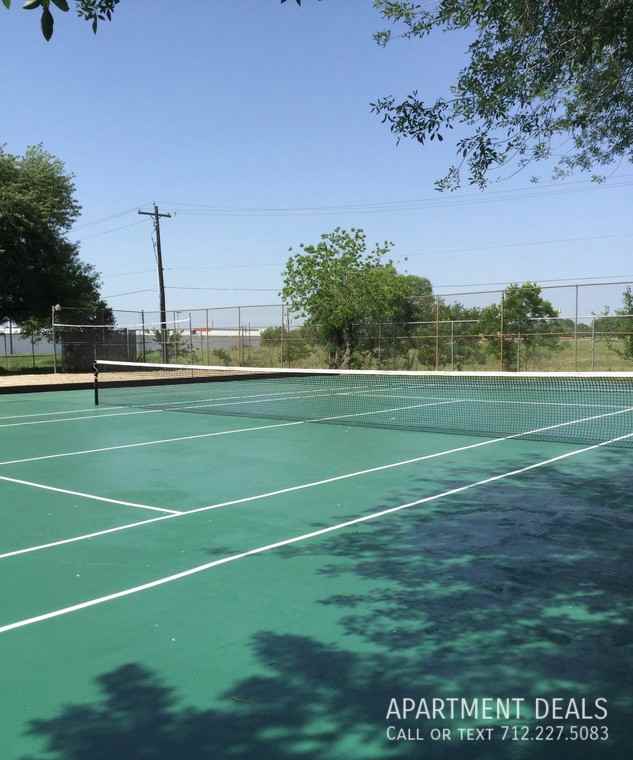 1522 E Sam Houston Pkwy S #4526 - Photo 2 of 16