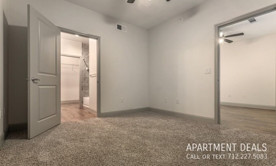 2691 Old Alvin Rd #4099 - Photo 6 of 26