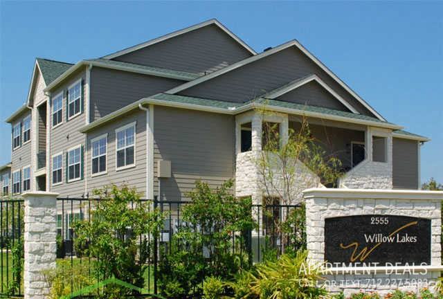 2561 95th St #4210 - Photo 5 of 25