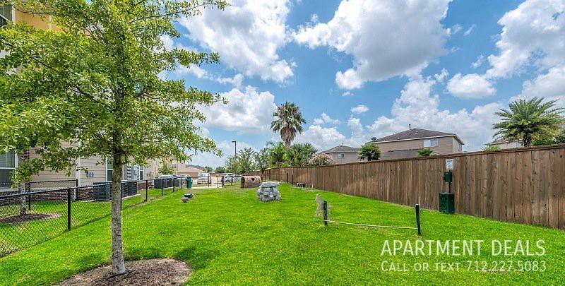19227 Beechnut St #1354 - Photo 3 of 10