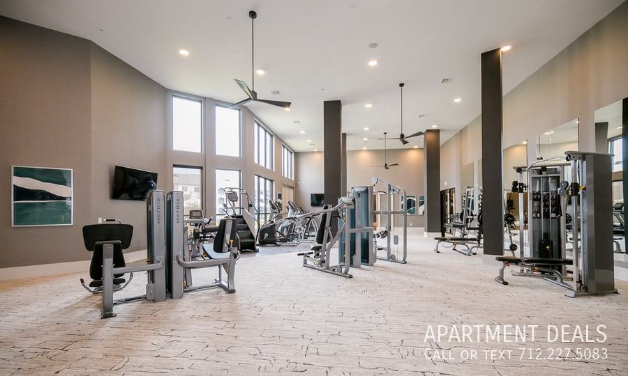 5606 Berkley Knoll Cir #1356 - Photo 2 of 37