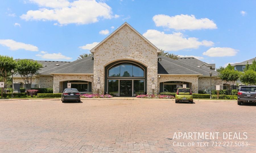 19008 Mission Park Dr #1398 - Photo 4 of 36