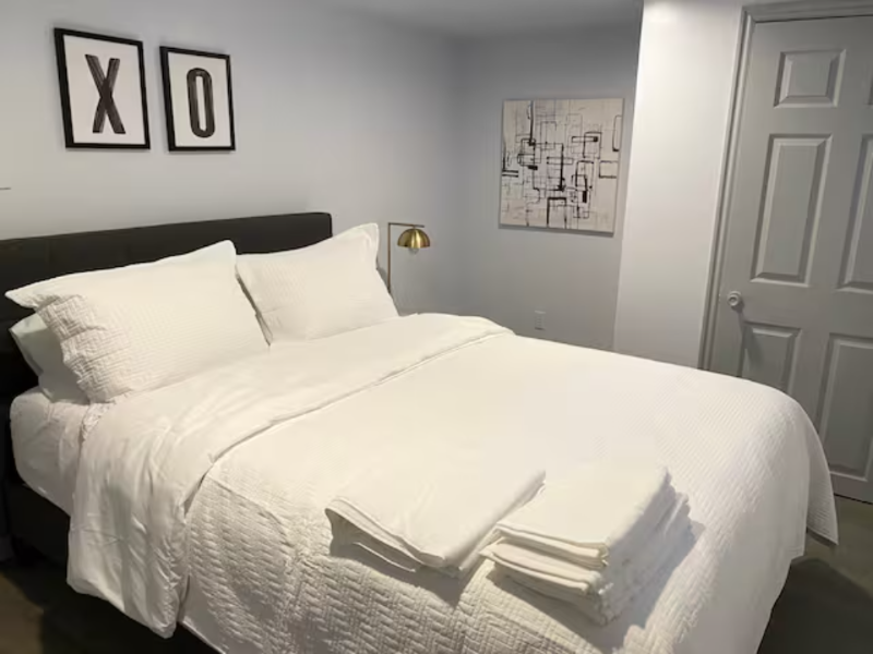 802 E St - Photo 5 of 22