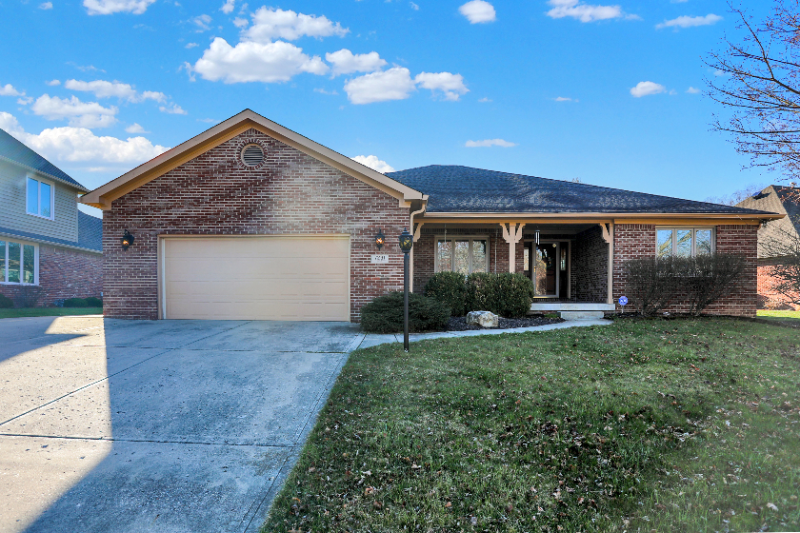 7231 Lakeside Woods Dr - Photo 2 of 50