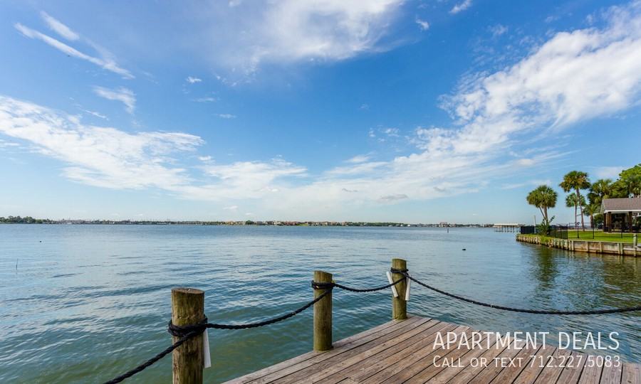 1815 Larrabee St #2822 - Photo 7 of 50