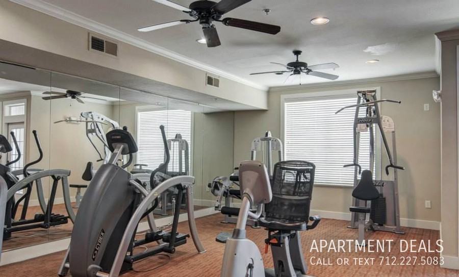 S Shaver St #4361 - Photo 5 of 7