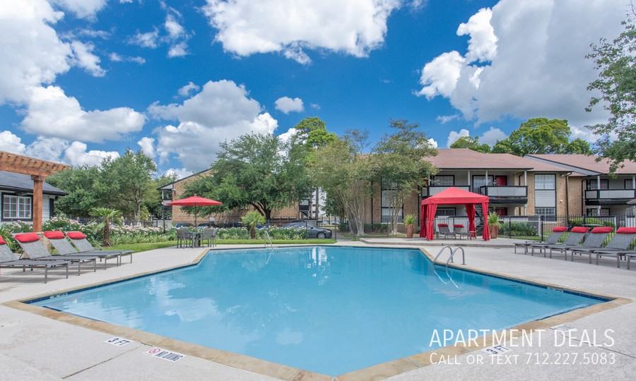 Interstate 45 #1275 - Photo 4 of 28