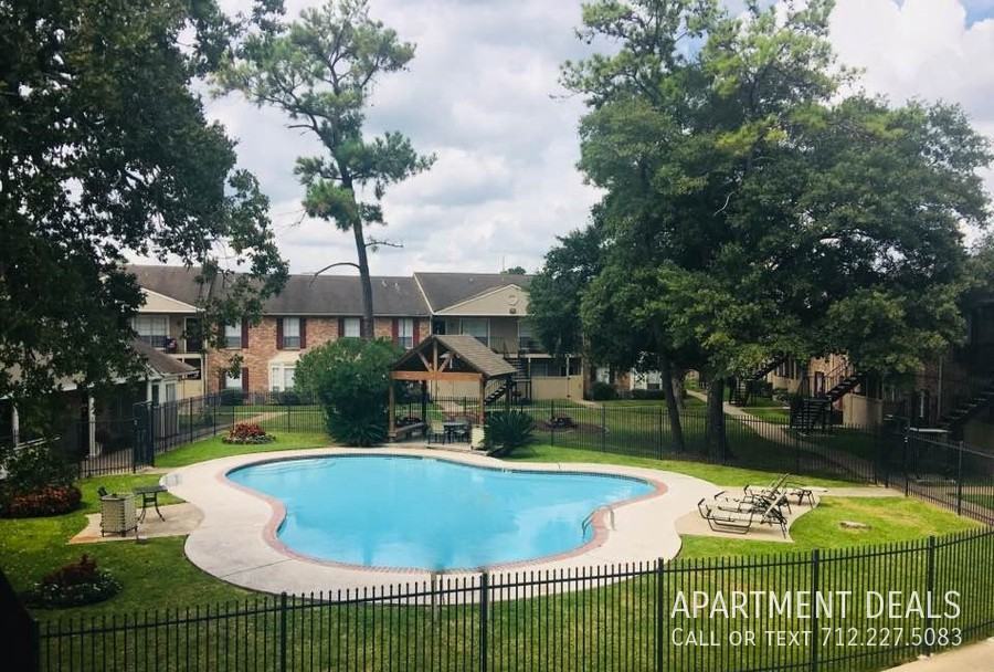 16421 Southampton Dr #3732