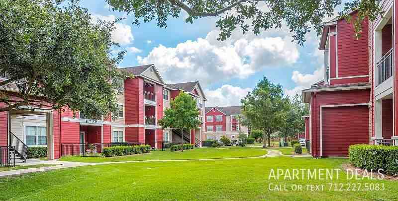 516 Colony Lake Estates Dr #1479 - Photo 5 of 10