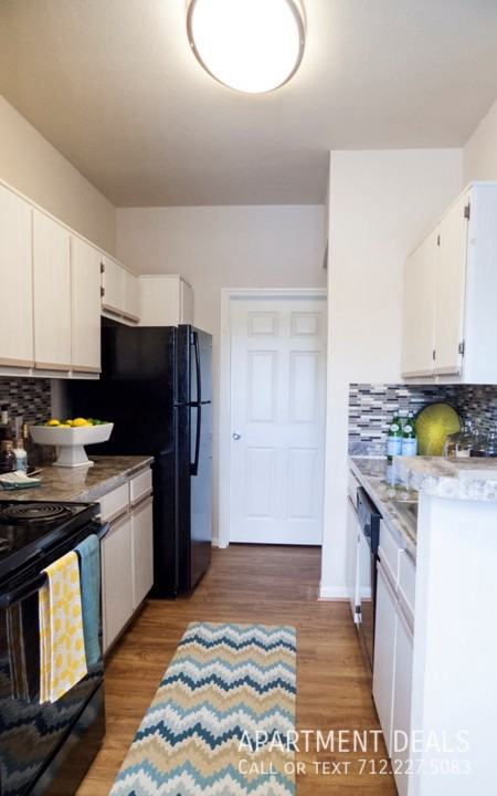 Avenue E #2637 - Photo 4 of 12