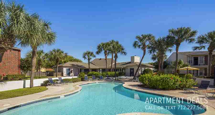 Emmett F Lowry Expy #4146 - Photo 7 of 13