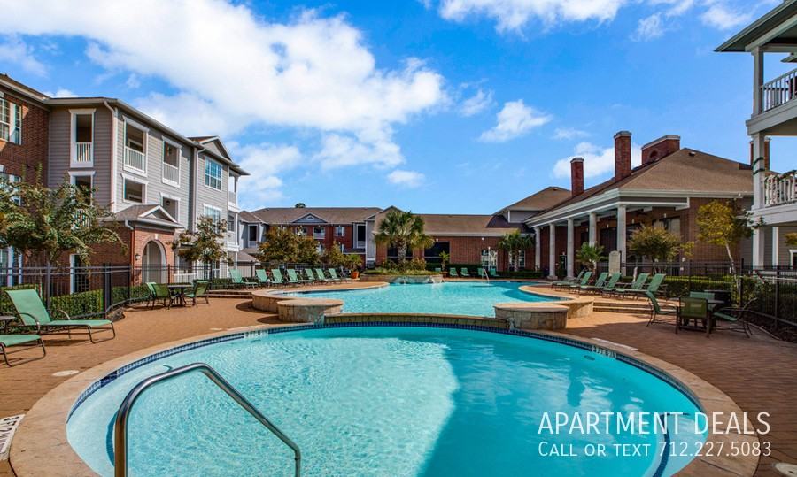 3726 College Park Dr #1267