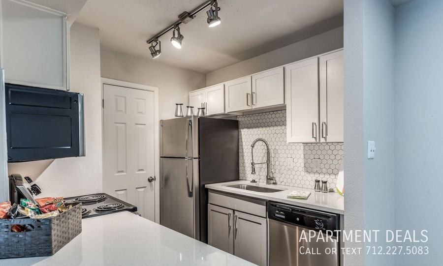 Woodlands Pkwy #1402 - Photo 4 of 6