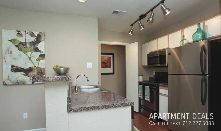 1106 S Cherry St #4470 - Photo 3 of 24