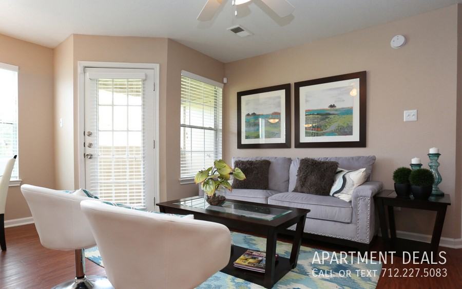 1106 S Cherry St #4470 - Photo 4 of 24