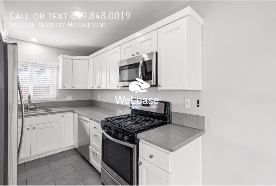 3722 Z St - Photo 2 of 20