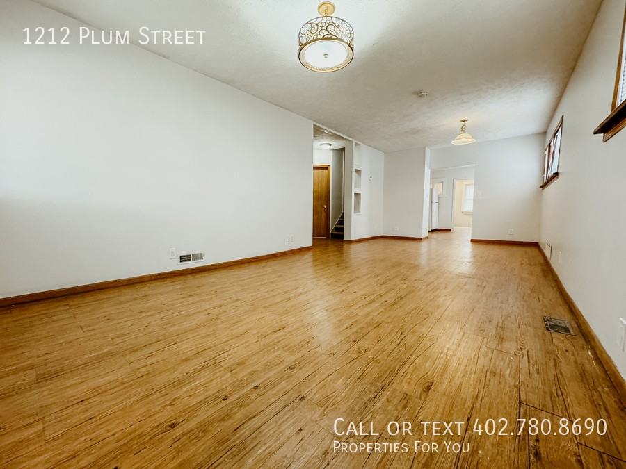 1212 Plum St - Photo 4 of 31