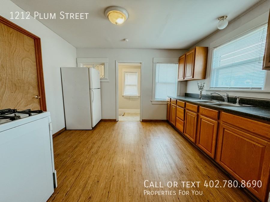 1212 Plum St - Photo 7 of 31