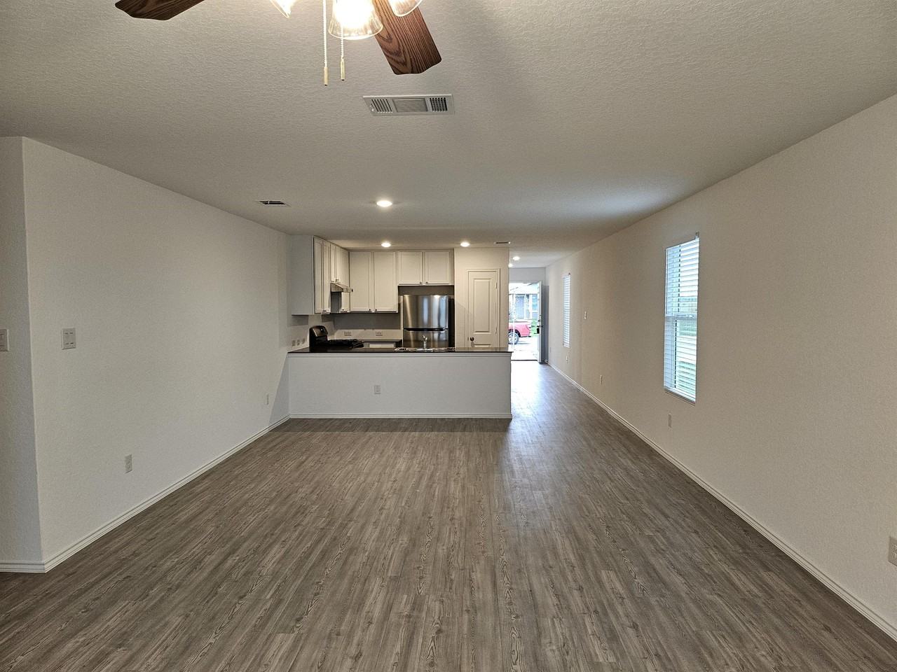 5911 Coahulia Rdg #1 - Photo 7 of 41