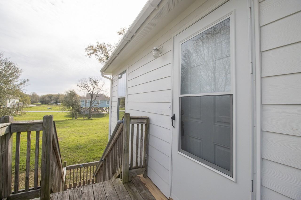 420 Richmond Dr #1 - Photo 2 of 18