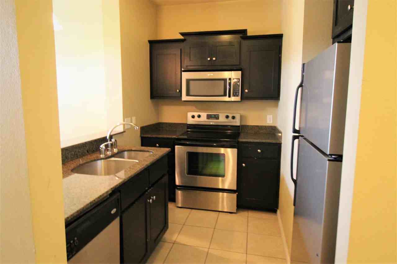 North Leverett Condos Apartments 1115 N Leverett Ave, Fayetteville