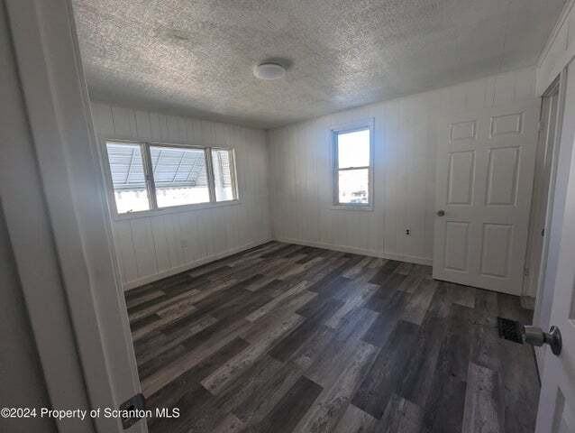 317 North Irving Avenue - Photo 2 of 5