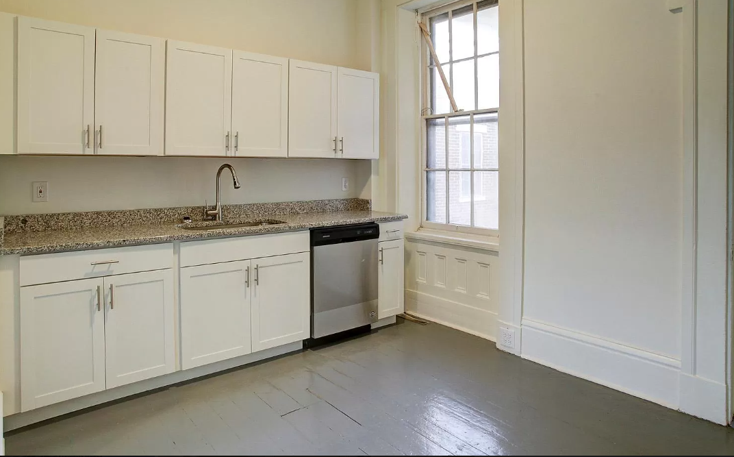 216 Locust Street - Photo 2 of 10