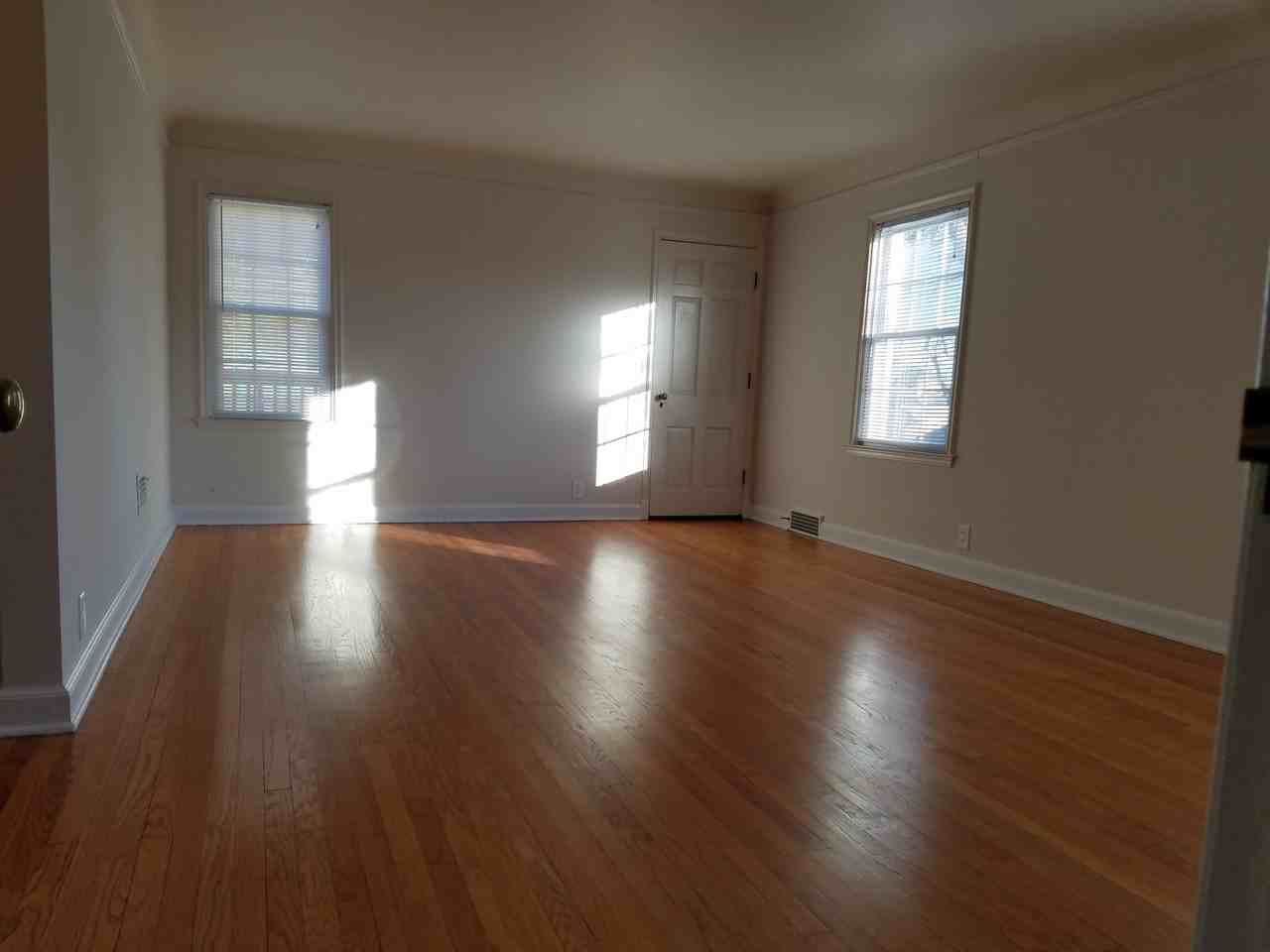 4816 Davenport - Photo 7 of 19