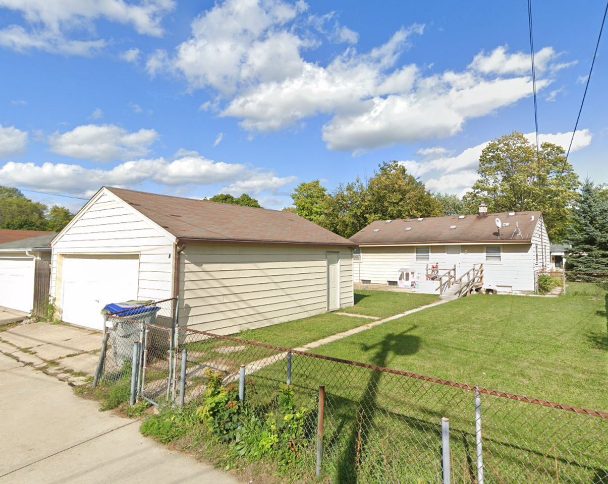5039 N 83rd St - Photo 2 of 2