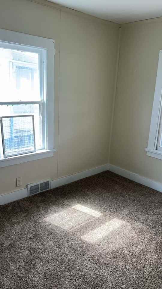 505 Conant Ave - Photo 3 of 4
