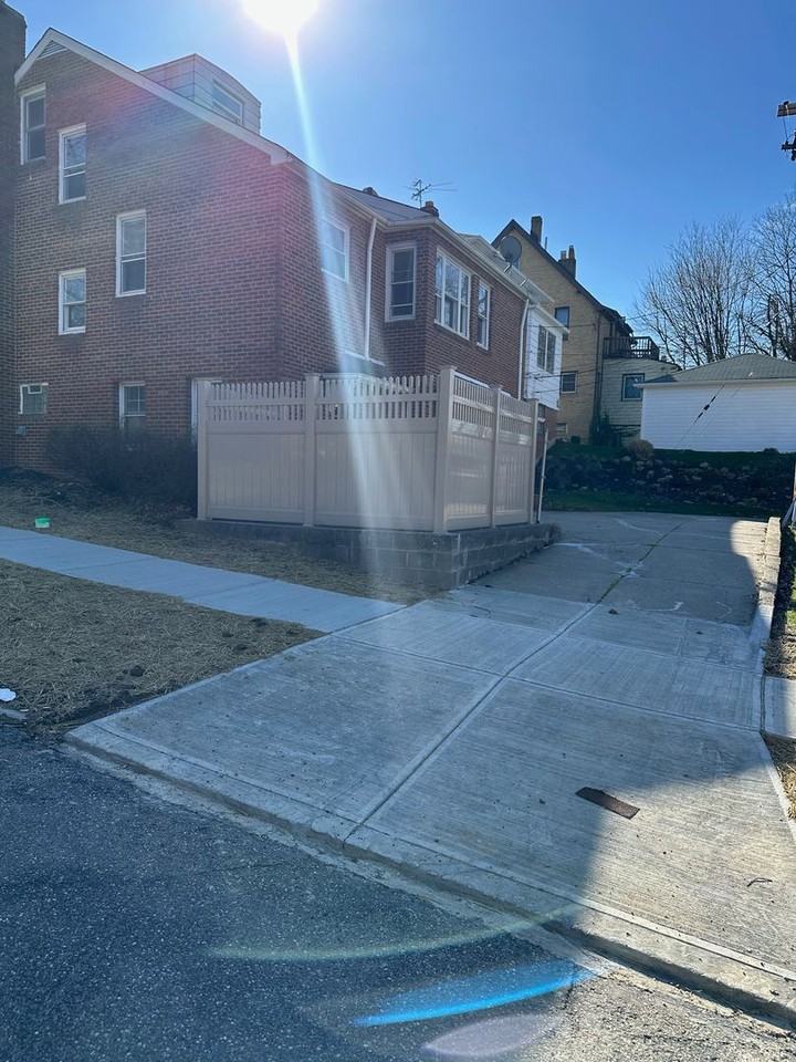 3629 E Scarborough Rd - Photo 2 of 28