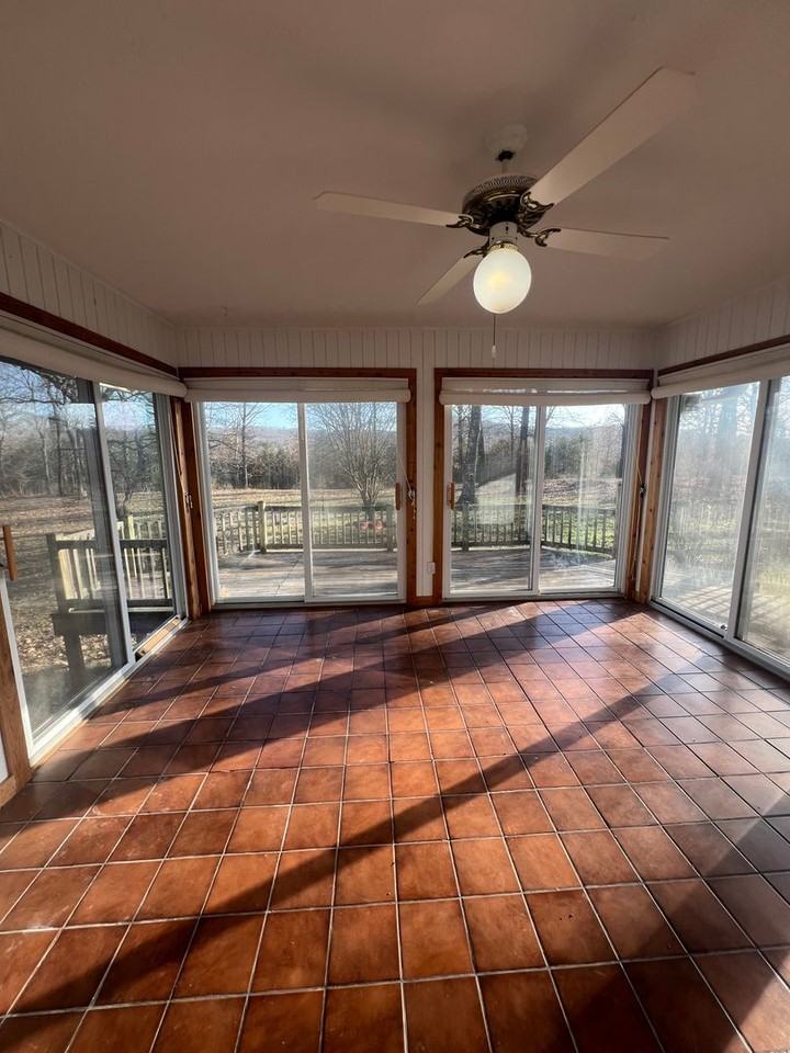 4465 State Highway T - Photo 4 of 31