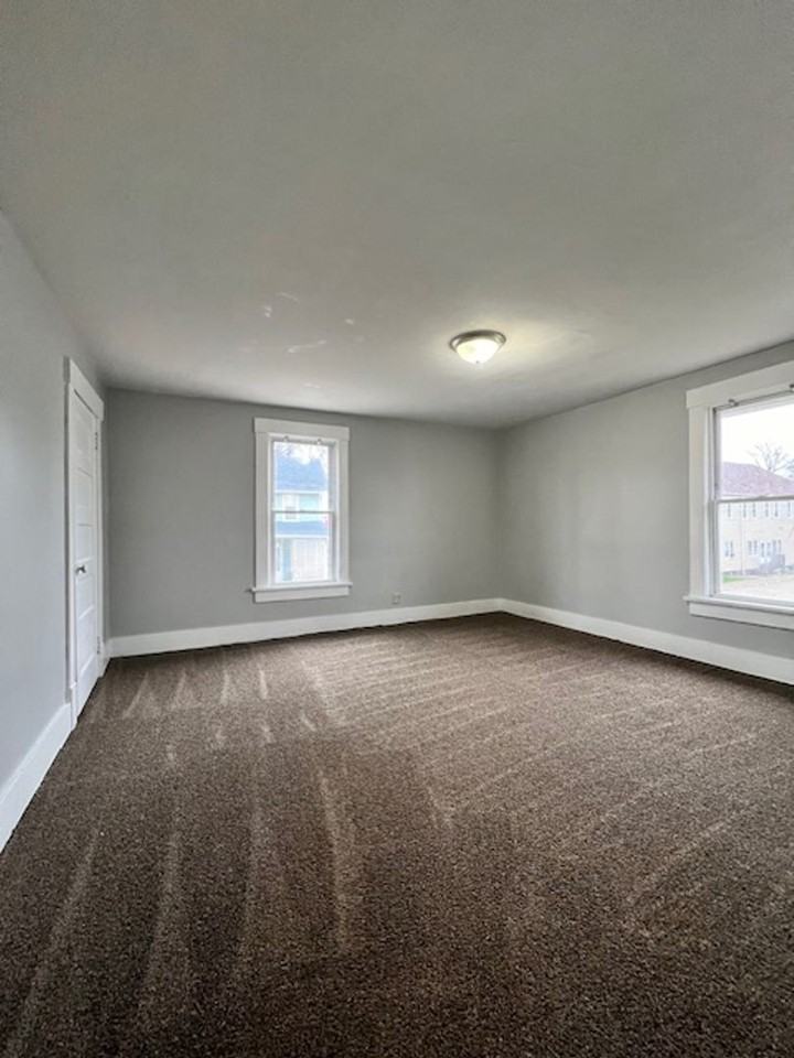 2316 2nd St Sw - Photo 7 of 11