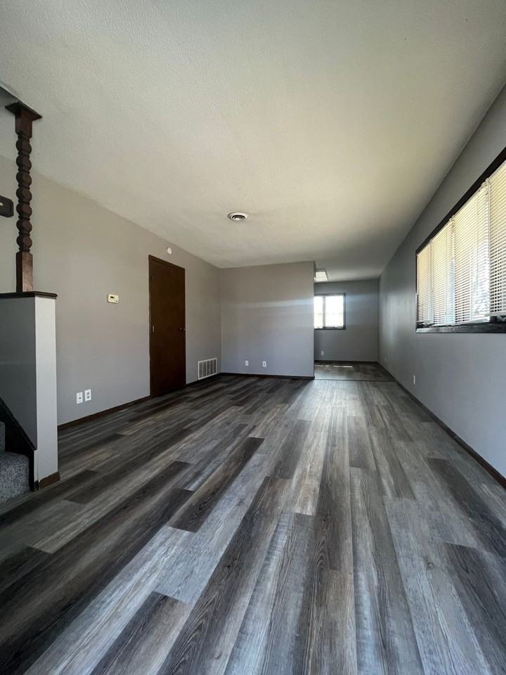 2801 Pear - Photo 3 of 7