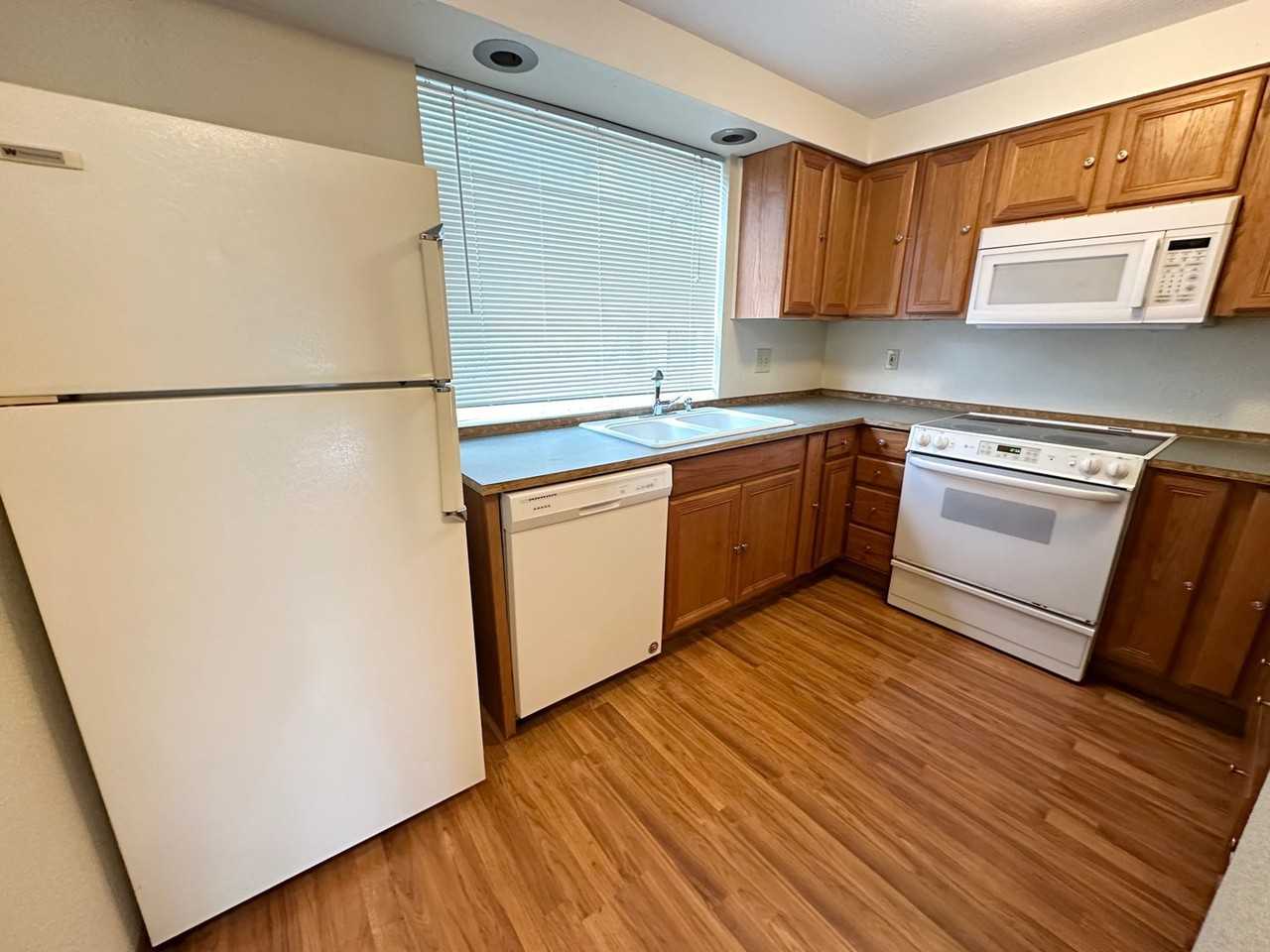 11990 Sw Corby Dr #17 - Photo 3 of 32