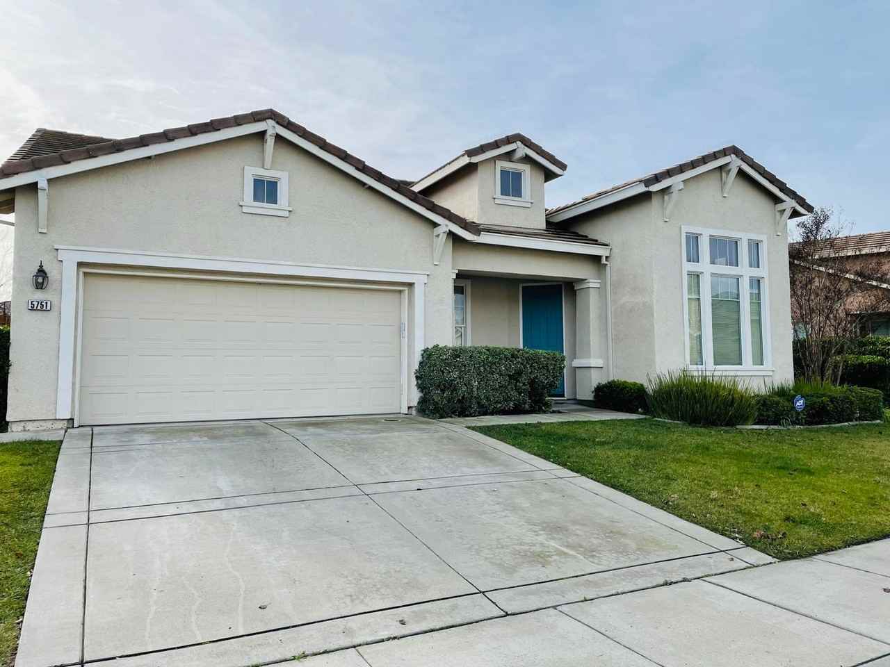 5751 Spenlow Way - Photo 2 of 12