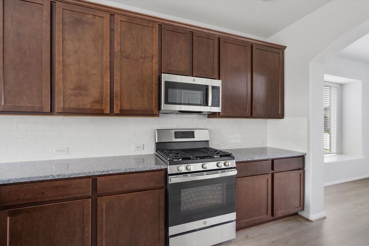 315 Diamondleaf Dr - Photo 6 of 25