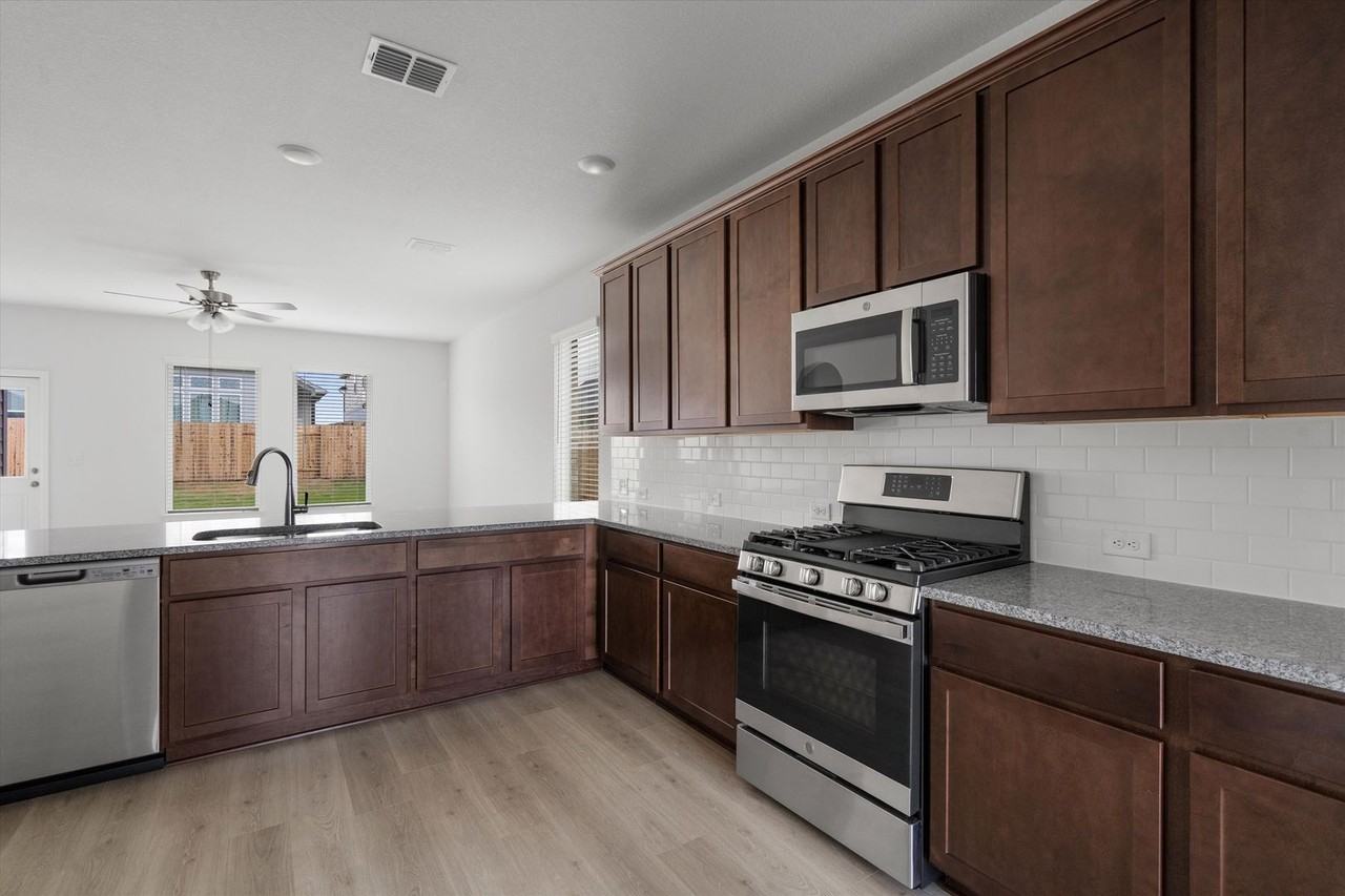 315 Diamondleaf Dr - Photo 7 of 25