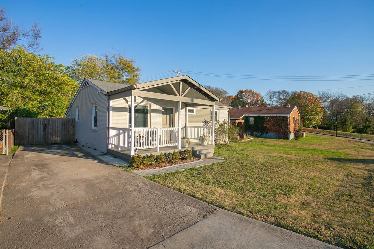 2402 18th Ave N - Photo 3 of 33