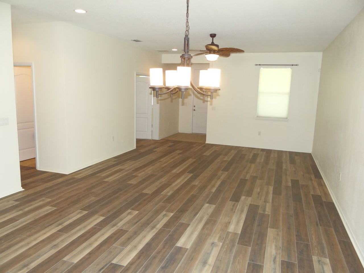 5910 Canton St S - Photo 3 of 25