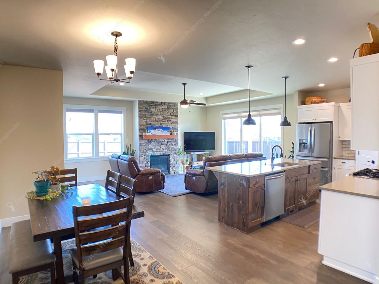4310 Sw Badger Ave - Photo 3 of 31