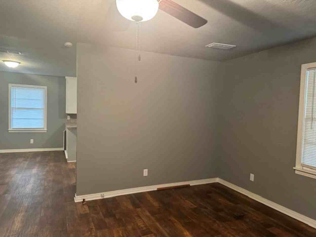 1105 N White Oak Rd - Photo 5 of 14