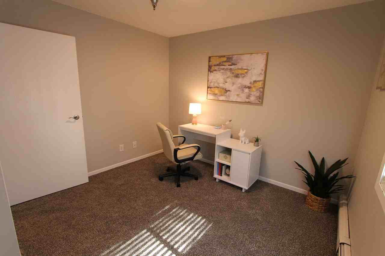 Lincoln Woods - Photo 4 of 50