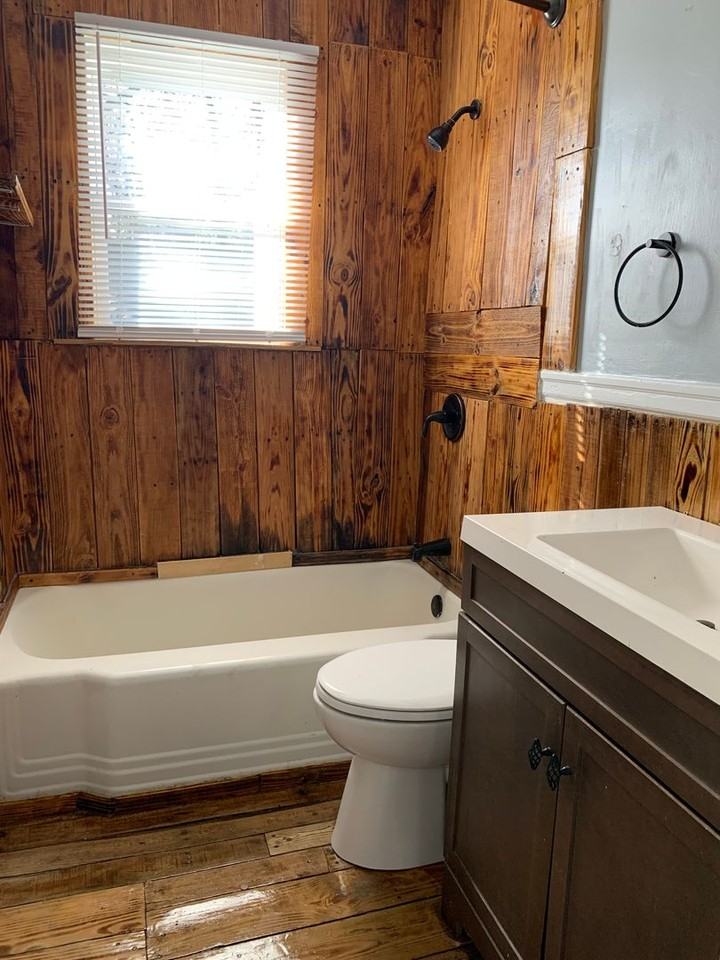 2006 Rose Lane - Photo 3 of 11