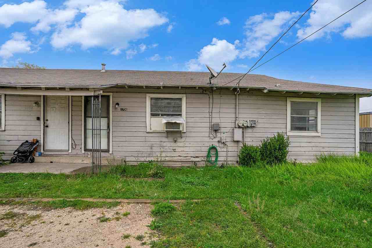 1706 Redwood Dr - Photo 3 of 21