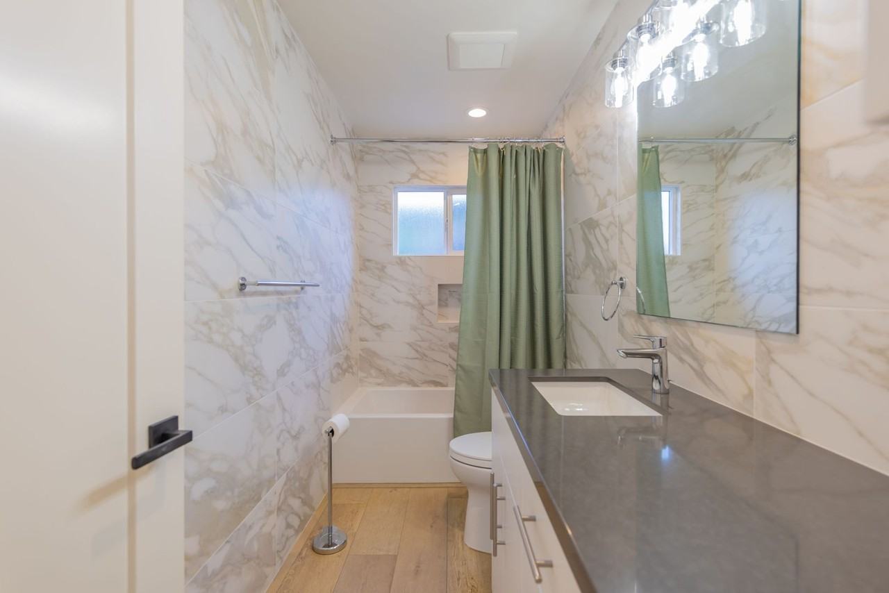 513 Burnham Rd - Photo 3 of 9