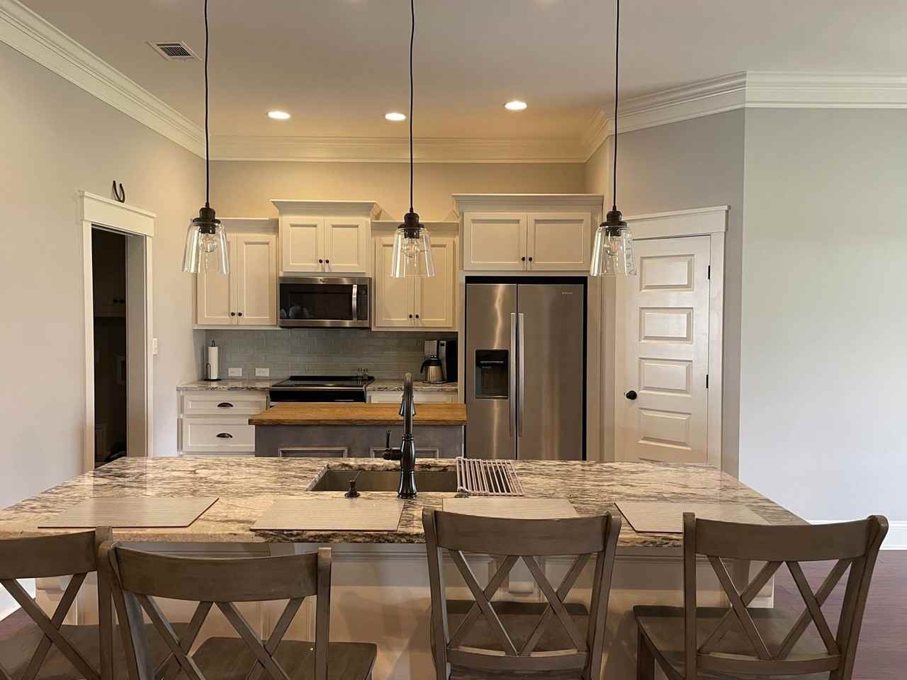 3868 Bear Holw - Photo 3 of 27