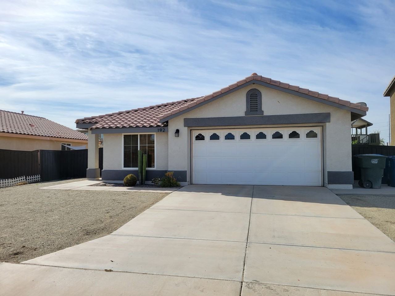 192 W Bernardi St - Photo 2 of 22